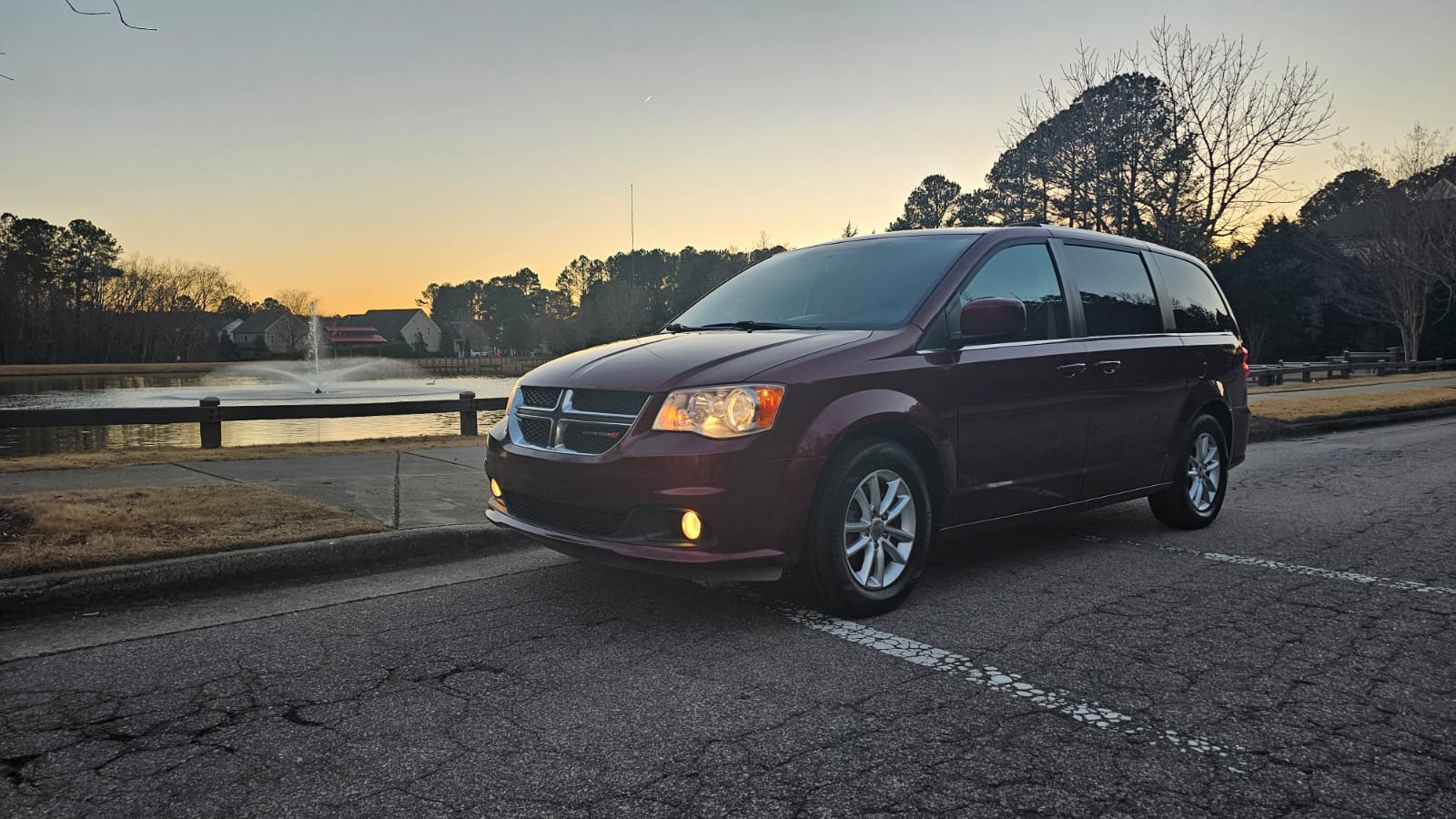 2018 Dodge Grand Caravan - Image 1