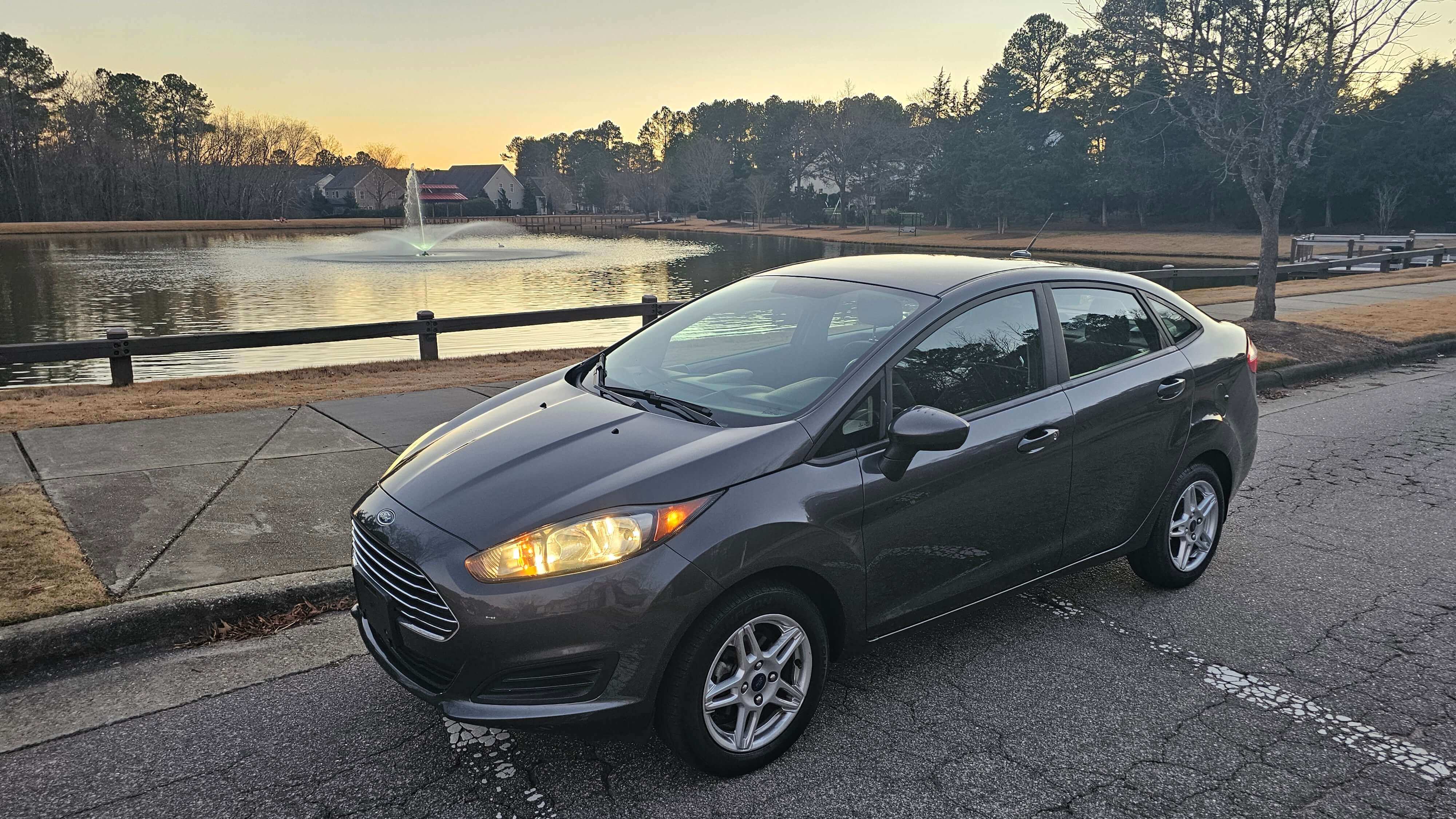 2019 Ford Fiesta SE - Image 1